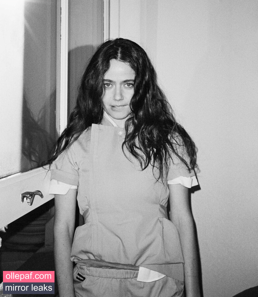 Latest Leaks Molly Gordon Nude #8 - Fapello